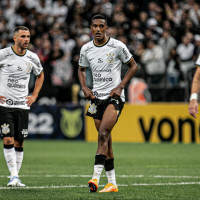 Lances do Robert Renan no jogo entre Corinthians e Santos