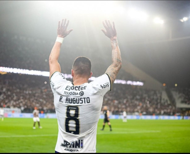O Renato Augusto tem uma ligao histrica com o Corinthians