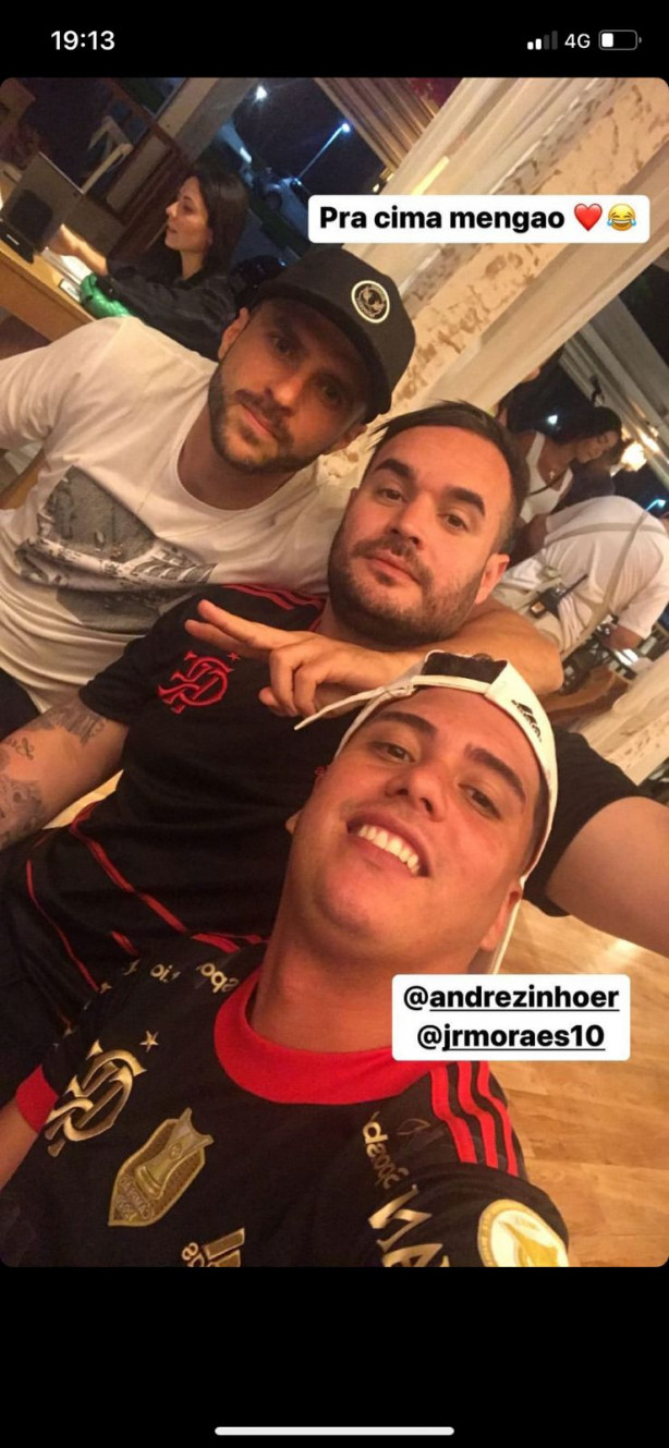 Olha nosso futuro m�dico