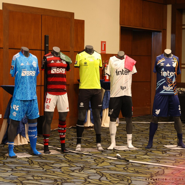 Uniformes da final