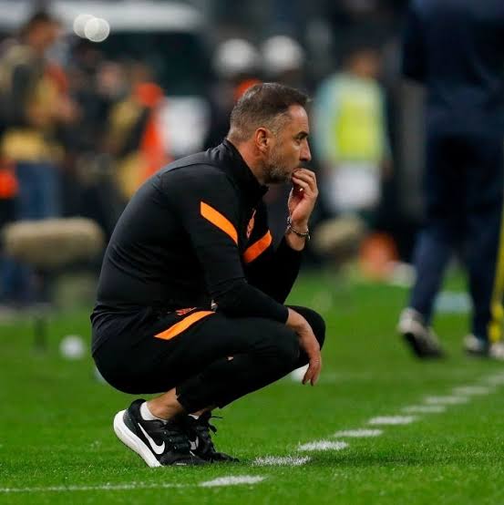 Vitor Pereira n�o vai ficar?
