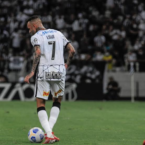 saudades do craque?