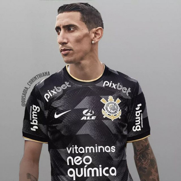 Melhor que Coutinho.