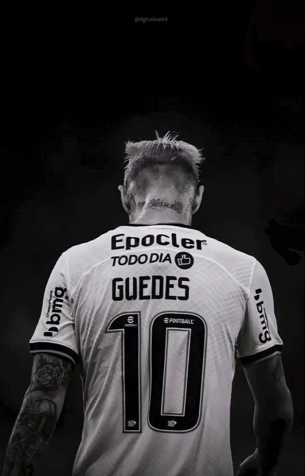Que azar do Roger Guedes!