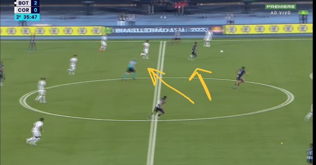 O Giuliano no terceiro gol...