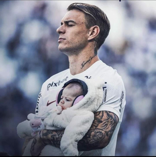 Roger Guedes, mais que um 10