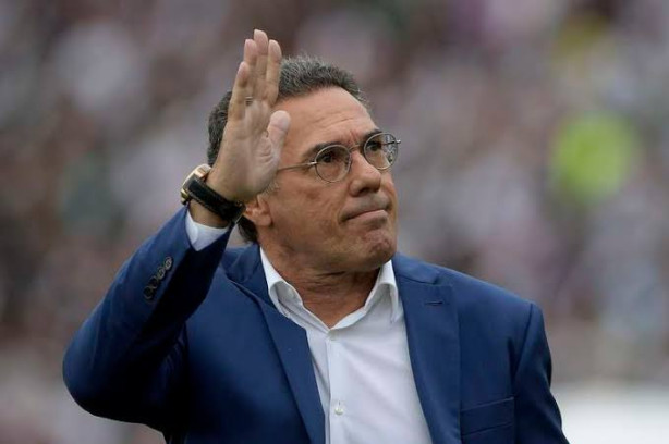 Luxemburgo o verdadeiro turr�o.