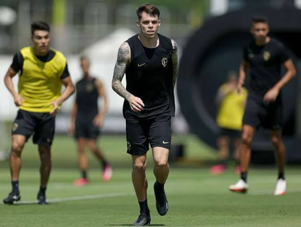 Barletta Lateral Esquerdo: Novo Roberto Carlos