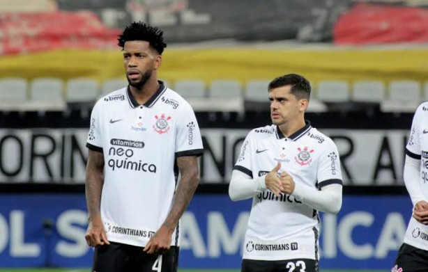 LUXEMBURGO destr�i Gil e Fagner