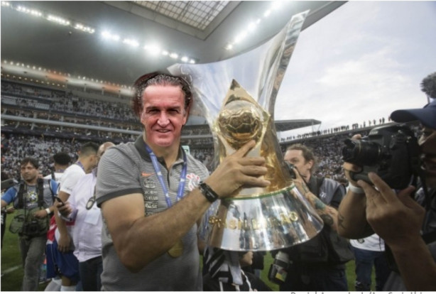 Trago imagens do futuro