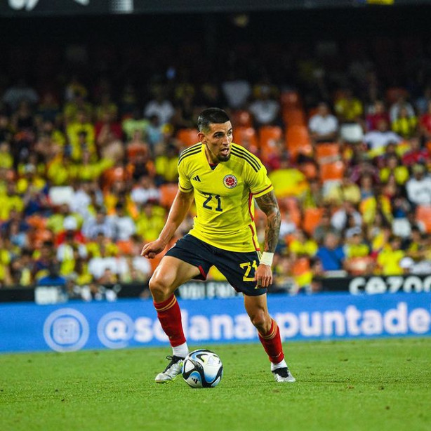 Lateral de sele��o com contrato acabando
