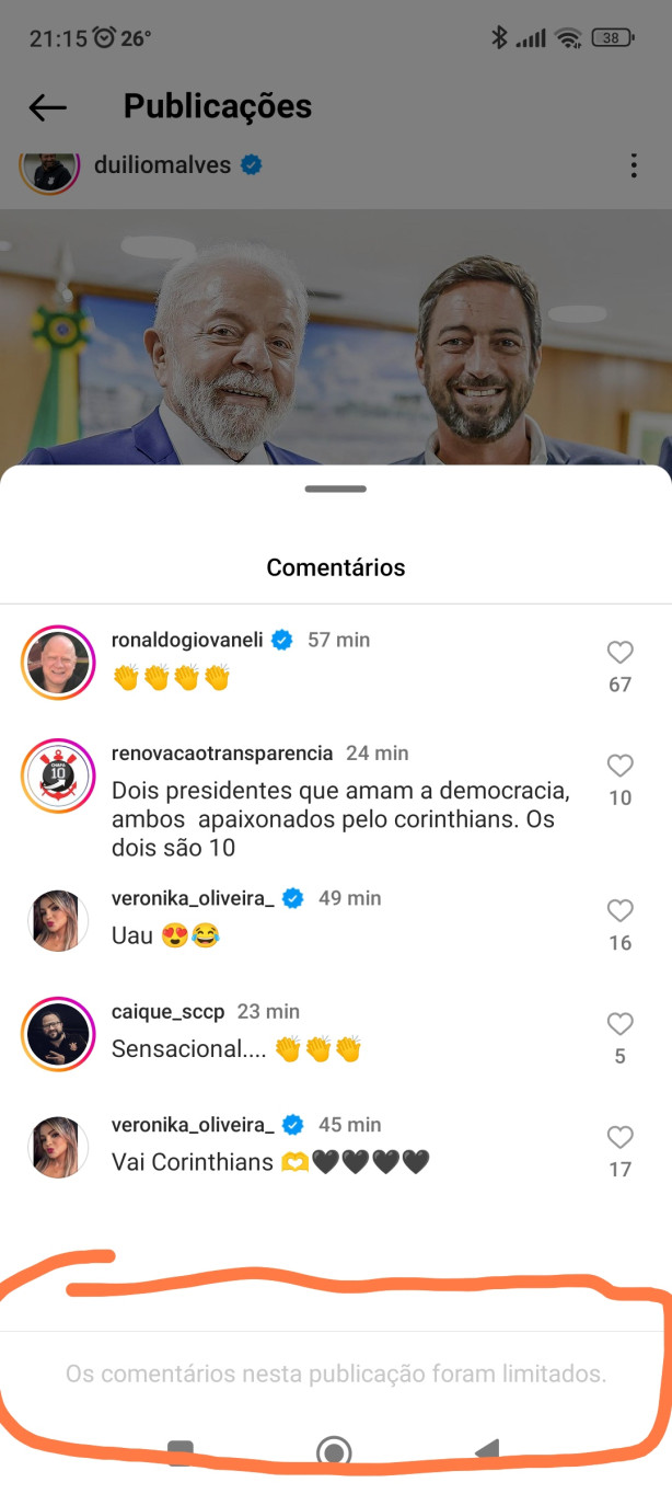 Defende democracia e bloqueia coment�rios.