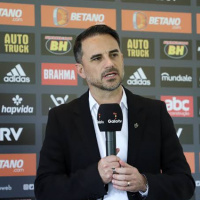 Rodrigo Caetano sabe o que muitos torcedores do Corinthians parecem não saber