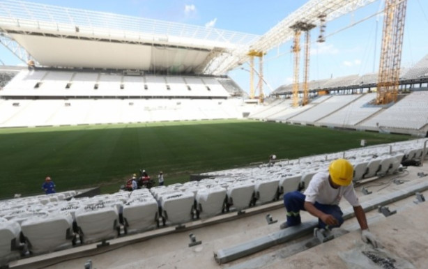 M�os a obra!