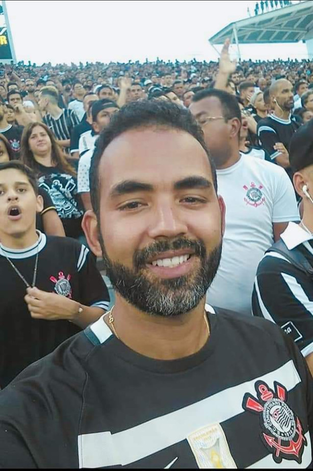 As contrata��es jogam e se machucam