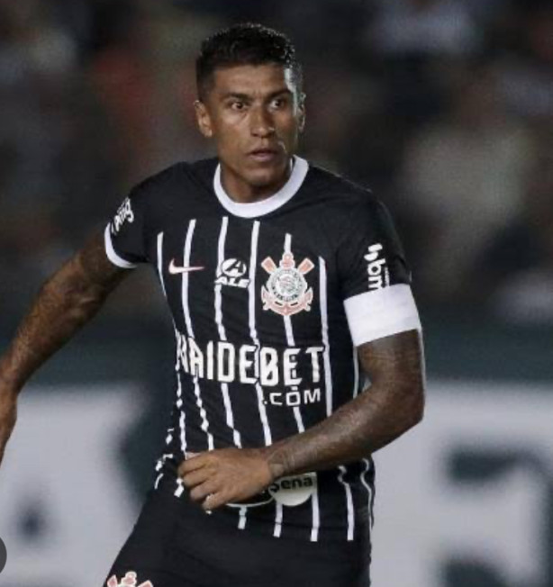 Corinthians pode renovar com Paulinho