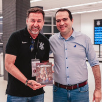 Marcelo Paz deu a entender que aceita vir para o Corinthians com uma condio