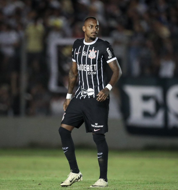 Raul Gustavo saindo do Corinthians para o Club Tijuana, do Mxico.