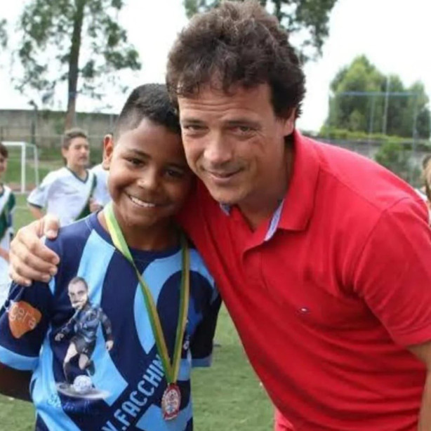 Diniz pegou o Fluminense em 16 levou ao 3 lugar e a campeo da Libertadores no ano seguinte.