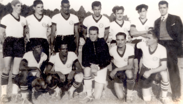 E essa camisa 1937/1938? Linda!