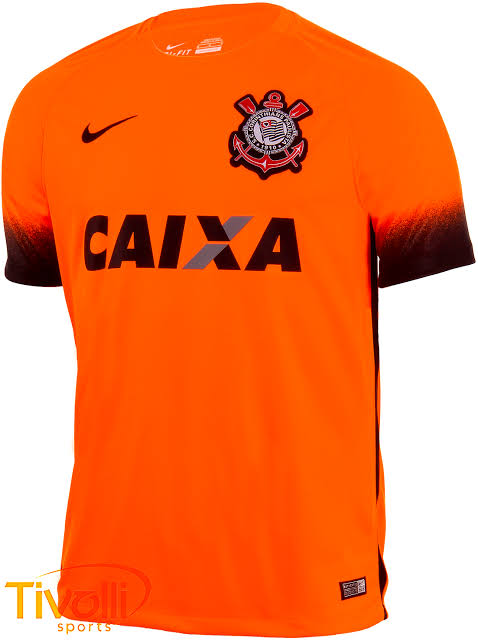 A volta da camiseta laranja