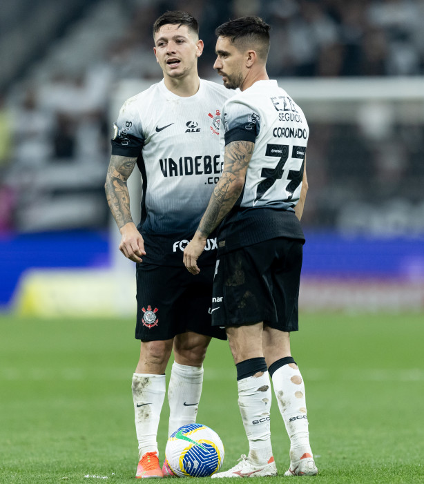 N�s temos dois g�nios da bola
