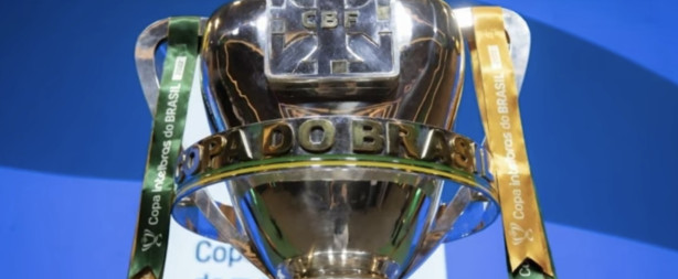 Vergonha a mudan�a de hor�rio da Copa do Brasil