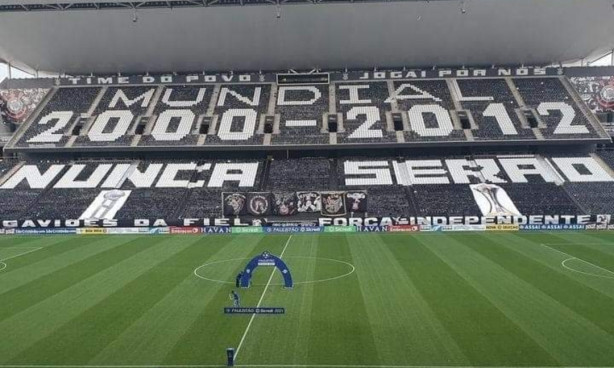 Mosaico contra a porcada