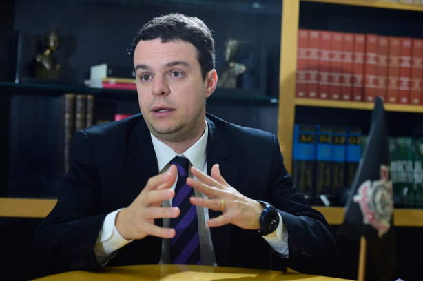 [Posi��o]Felipe Ezabella conselheiro...