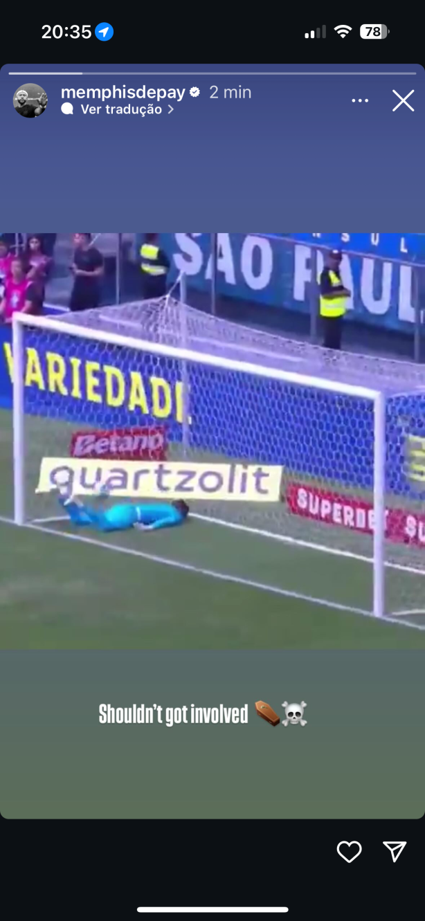 Memphis posta zombando do goleiro frangueiro