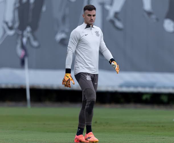 donelli lembra muito o c�ssio
