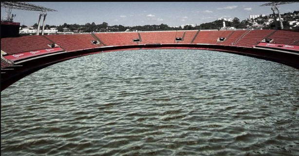 Morumbi virou piscina ol�mpica