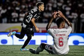 Adson vs São Paulo FC o delrio coletivo