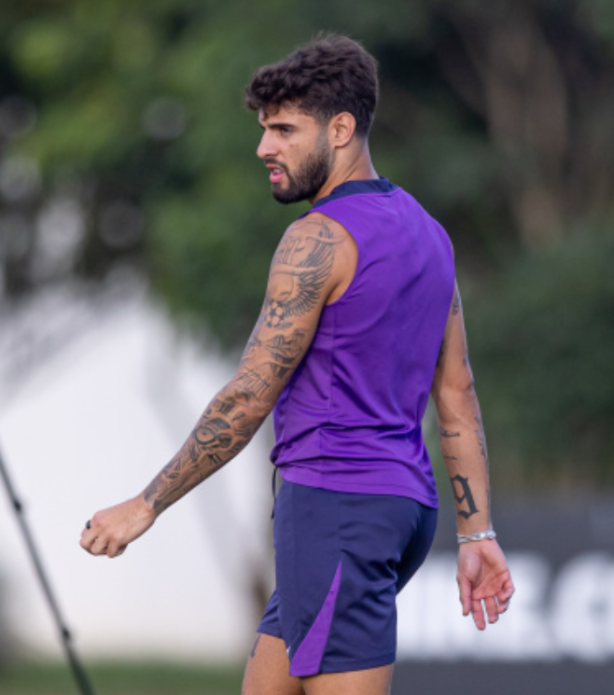 Ainnnn.. Calma que eu vou praticar a lei do ex migaaaaaa