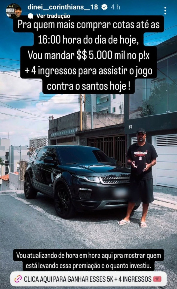 Dinei fazendo rifas e sorteando ingressos