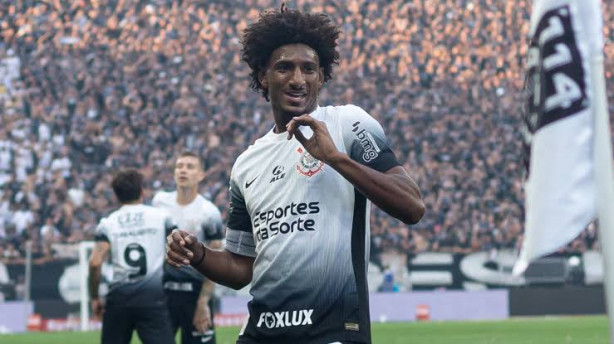 vai sendo o melhor jogador do Corinthians no ano