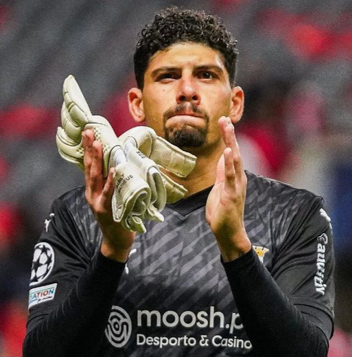 Reserva para o Hugo Souza