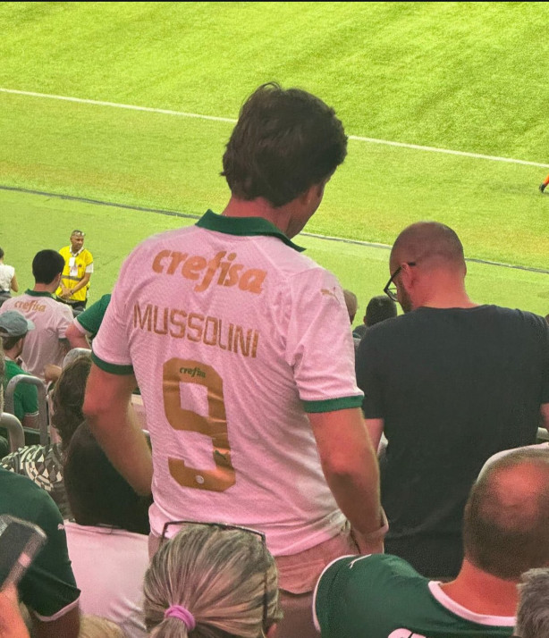 S de no ter nascido Palmeirense j  uma vitria!