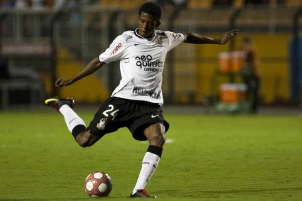 Se no fosse esse cidado teramos 2 Libertadores! No  o Amarila!
