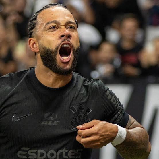 o uniforme da final tinha que ser o all black!