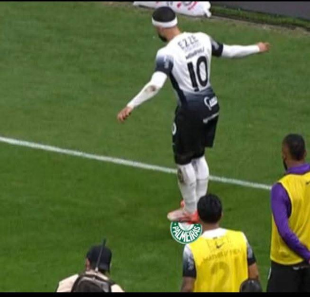 Memphis pisa na bola kkkkk