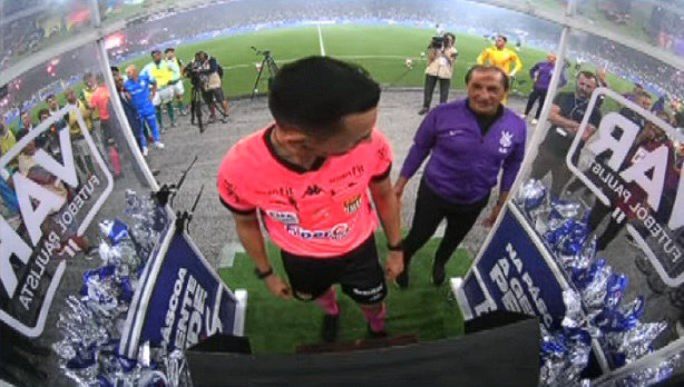 O Ramn no VAR  a melhor imagem que voc ver hoje
