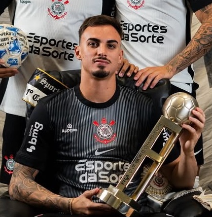 A camisa de goleiro ficou linda