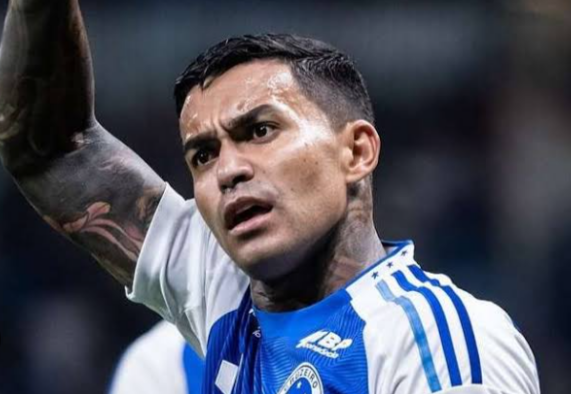 Dudu podendo ficar livre do cruzeiro