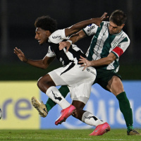 Gol anulado do Talles Magno