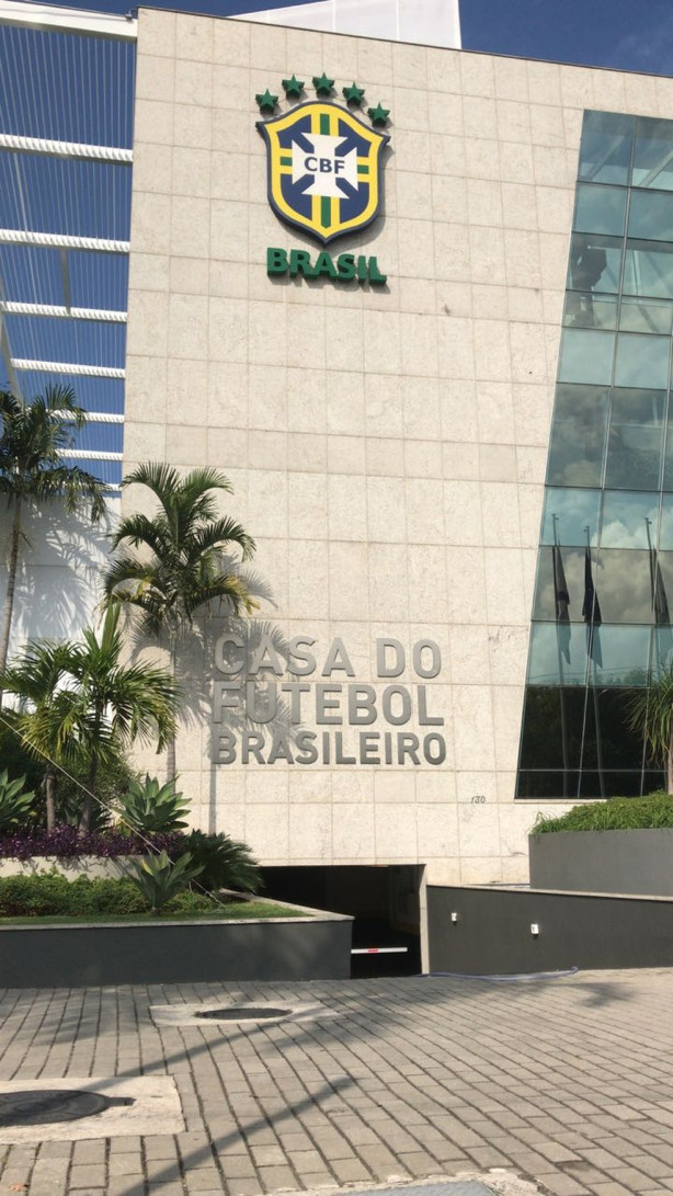 cbf - "um banho de loja"