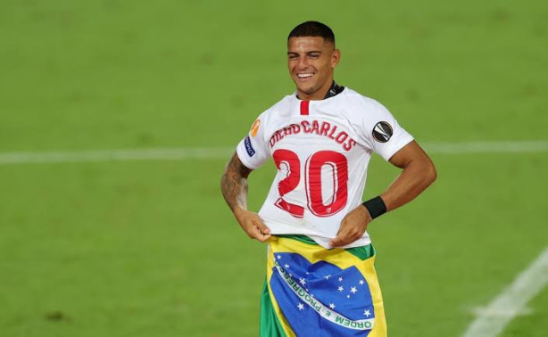 Zagueiro para chegar e virar titular