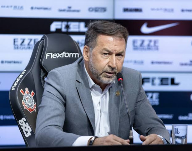 J que voc vai sair Augusto, assina o doc de venda do Corinthians logo kkkkk