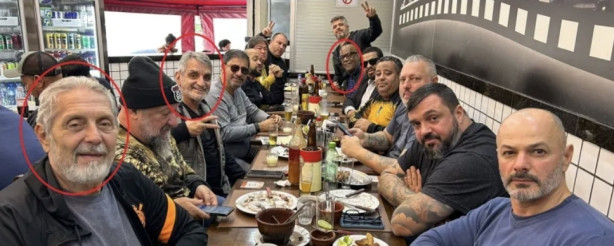 [REUNI�O]Conselheiros neste momento...