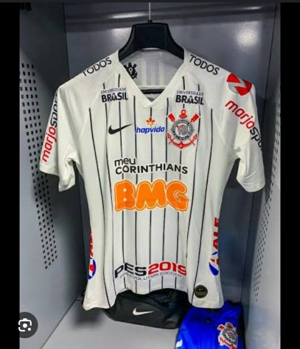 Todos esses patroc&iacute;nios na camisa...